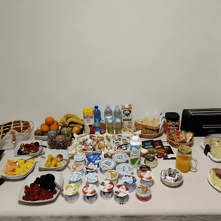 فندق مبيت وإفطار Chorisia 3*